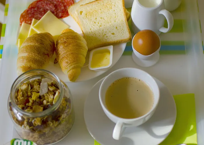 Family Greenslo Pensionat 2*