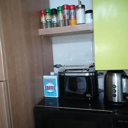 Guest house Family Greenslo 2*