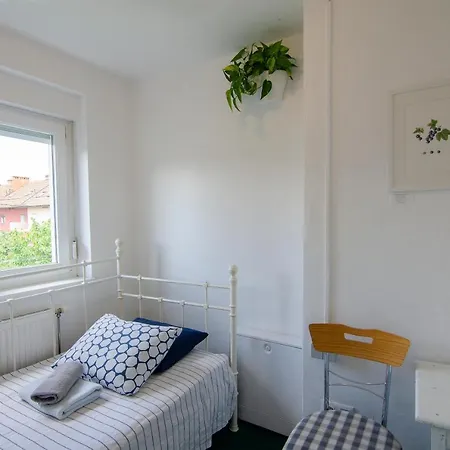 Guest house Family Greenslo