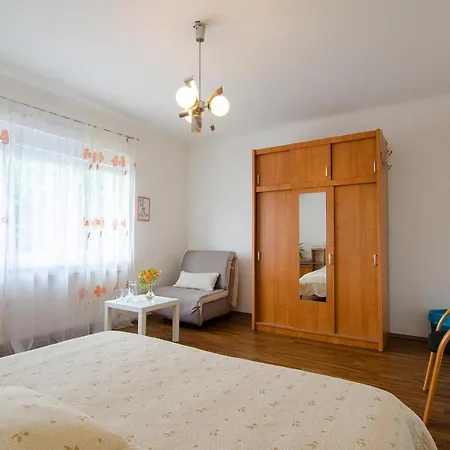 Guest house Family Greenslo