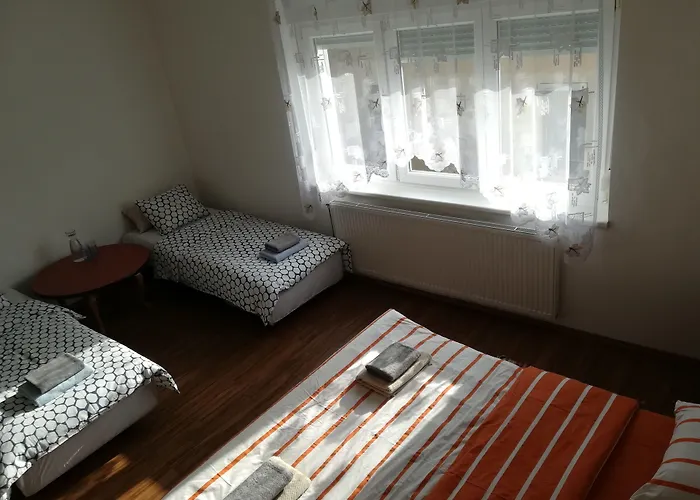 Vendégház Family Greenslo