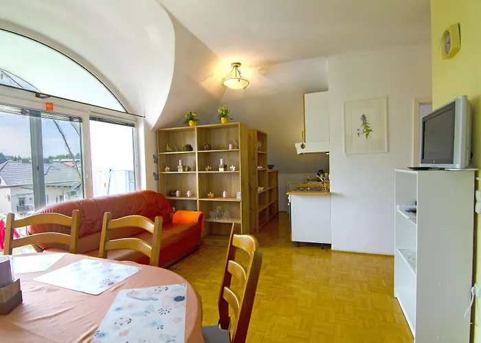 Family Greenslo Lubiana