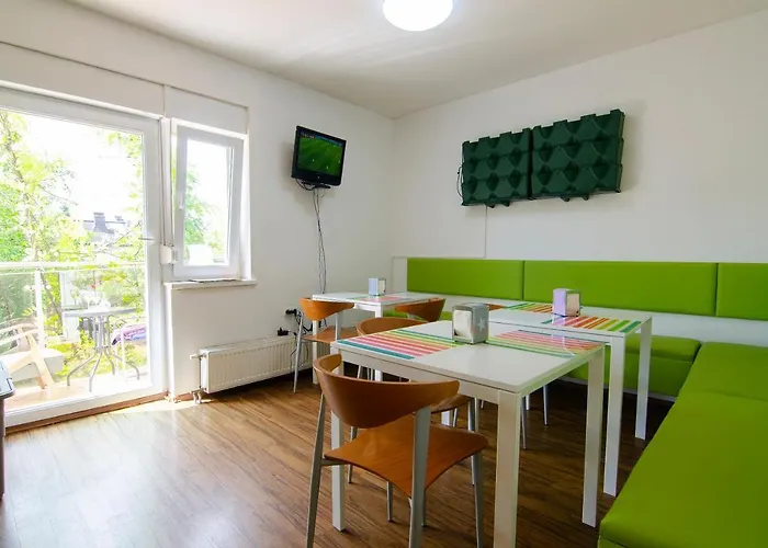 Family Greenslo 2* Lubiana