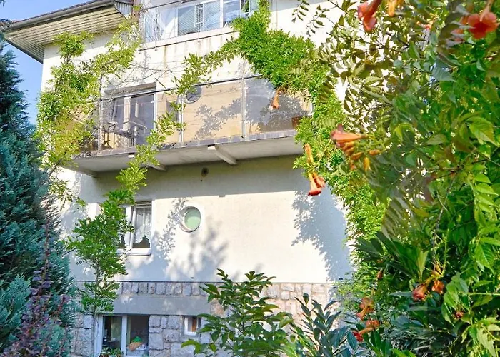 Gæstehus Family Greenslo 2*